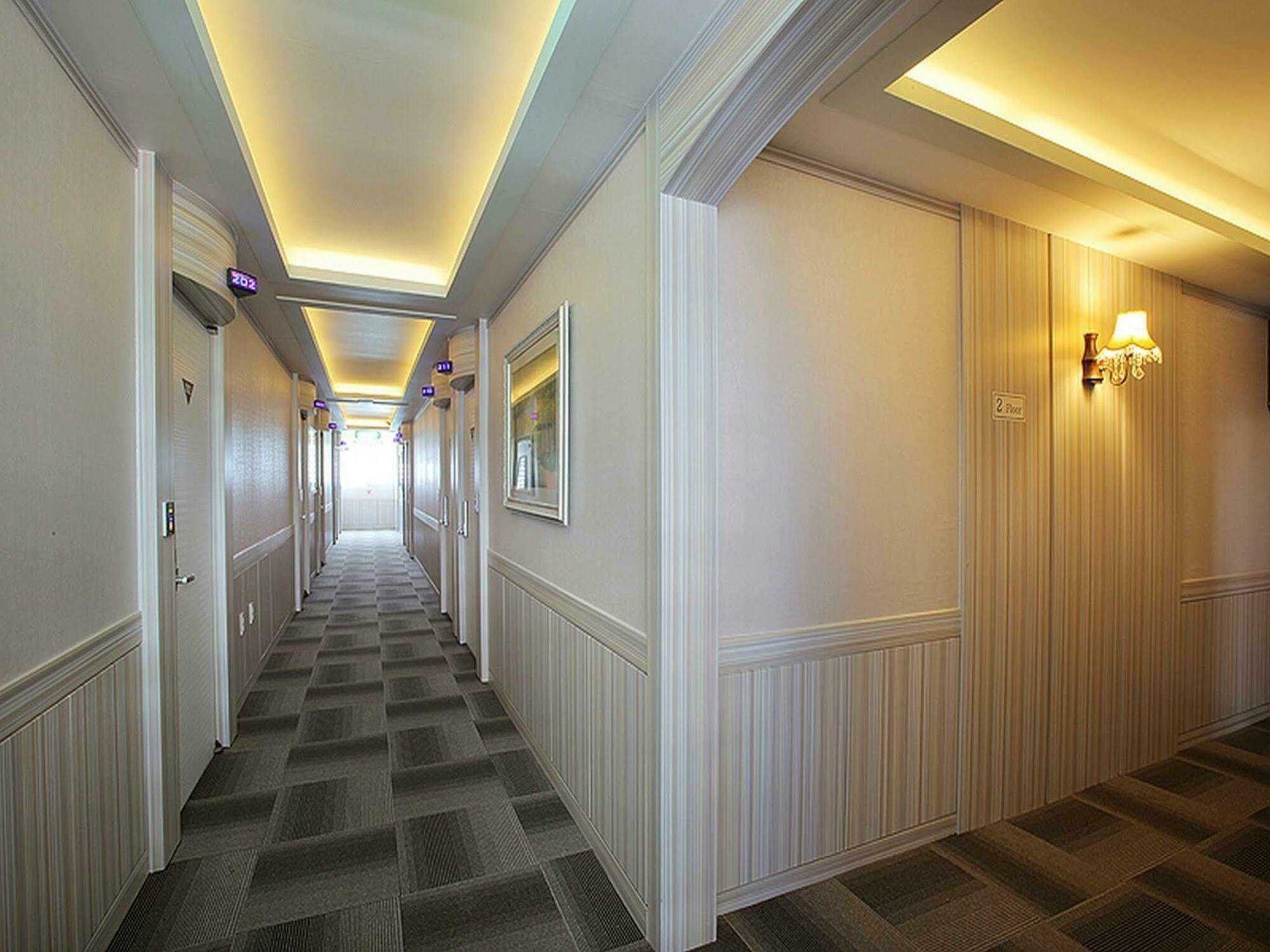 Hotel Airport 3*